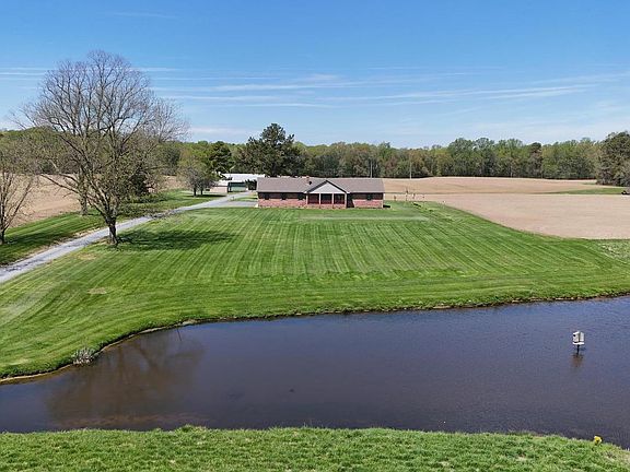 5th image of 3750A Windy Hill Rd