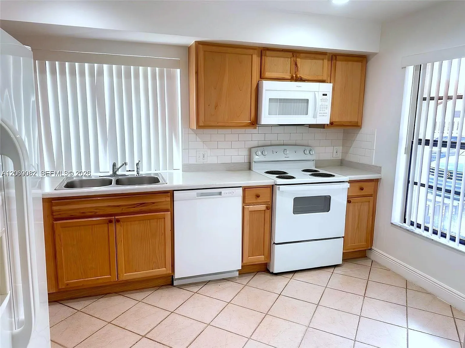 Crossings Vilg Homes Cond — Photo 2