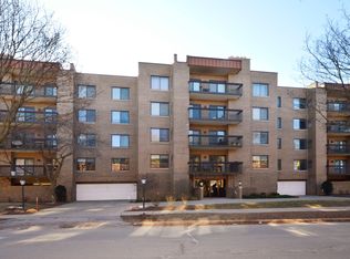 222 Main St APT 306, Evanston, IL 60202