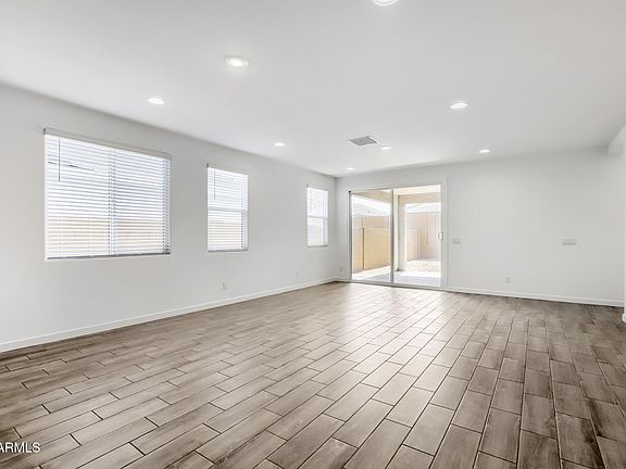 4th image of 24924 N 167TH Avenue