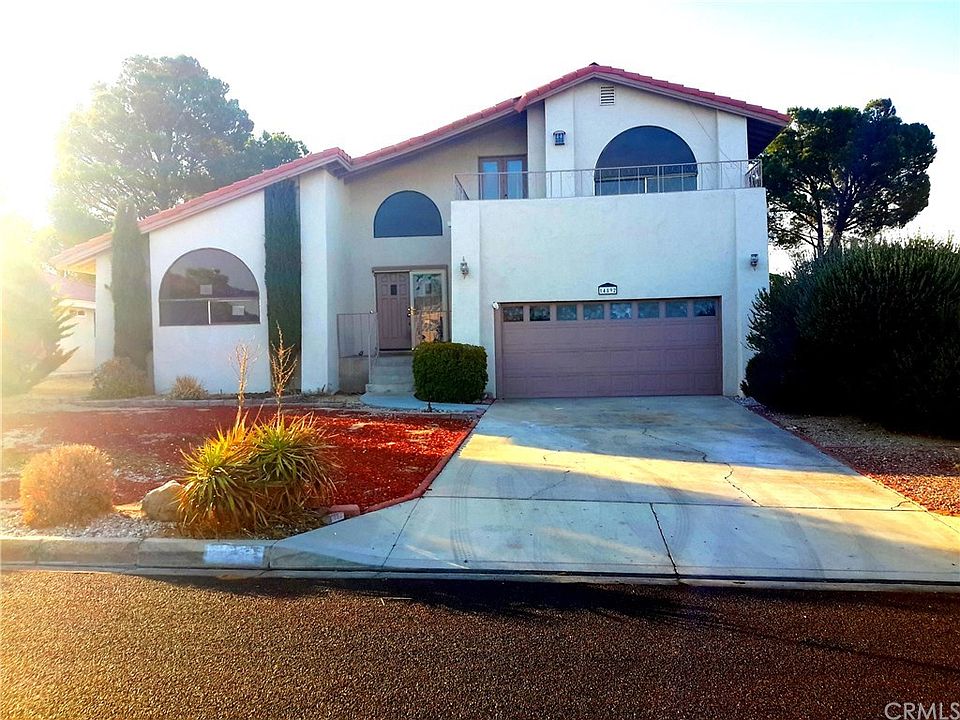 2nd image of 14892 Fireside Ln