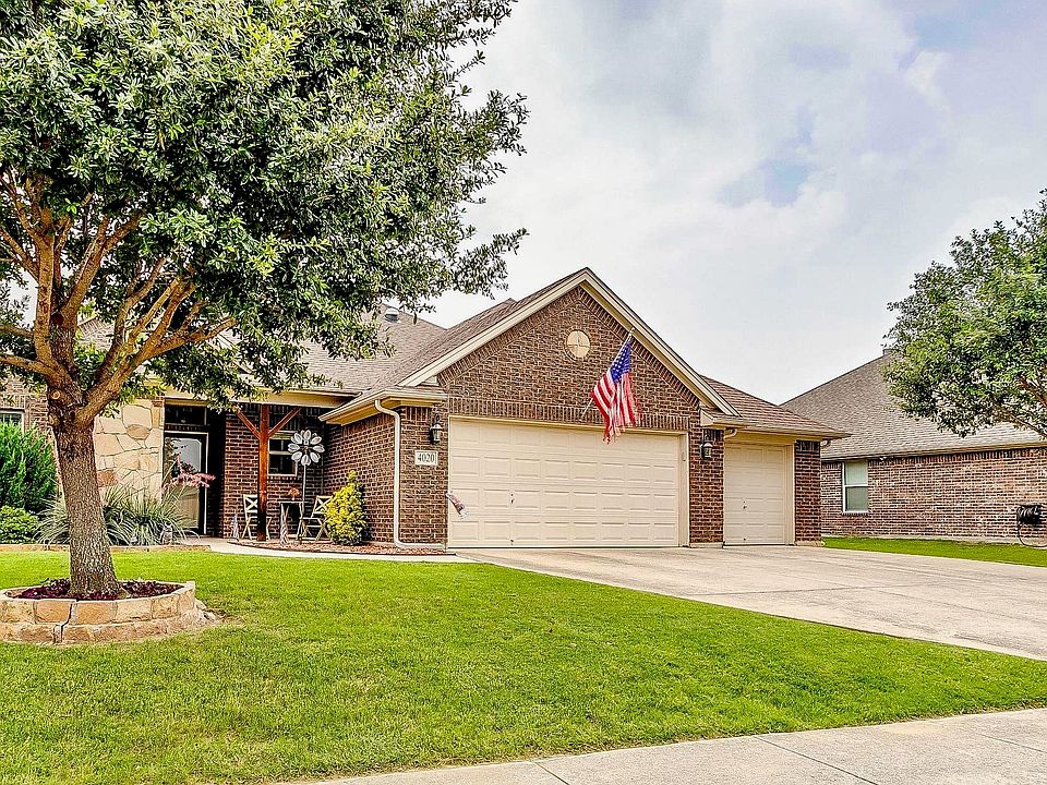 1st image of 4020 Palomino Dr