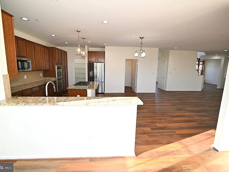 7001 Chaptico Ct — Photo 44