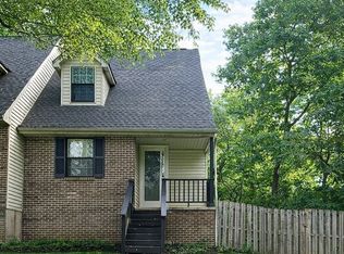 2000 Countryhill Ln, Knoxville, TN 37923