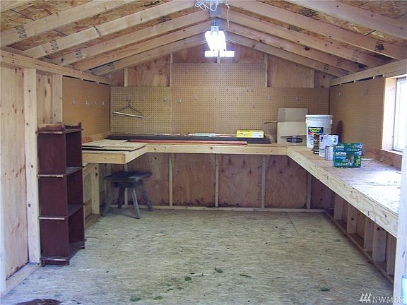 4th image of 2632 Aspen Ct SE