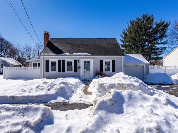 17 Tennyson Rd, Waltham, MA 02453