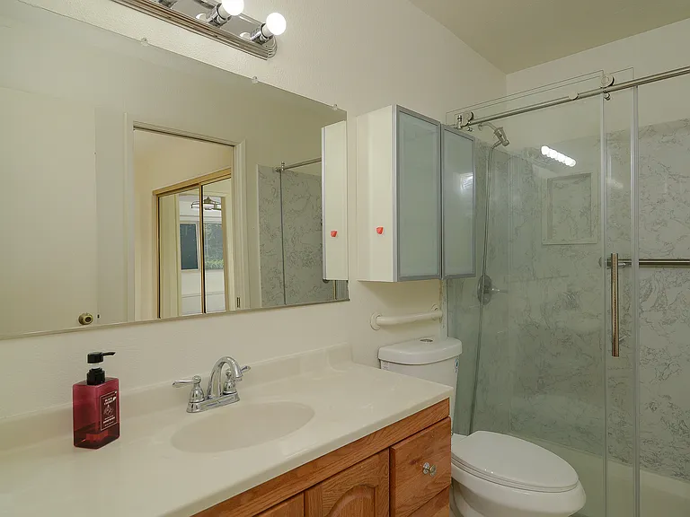 5010 Glide Dr #1 — Photo 13