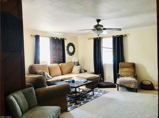 166 7th St, Naples, FL 34113