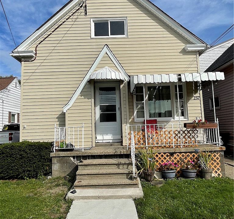 1st image of 237 Lackawanna Ave