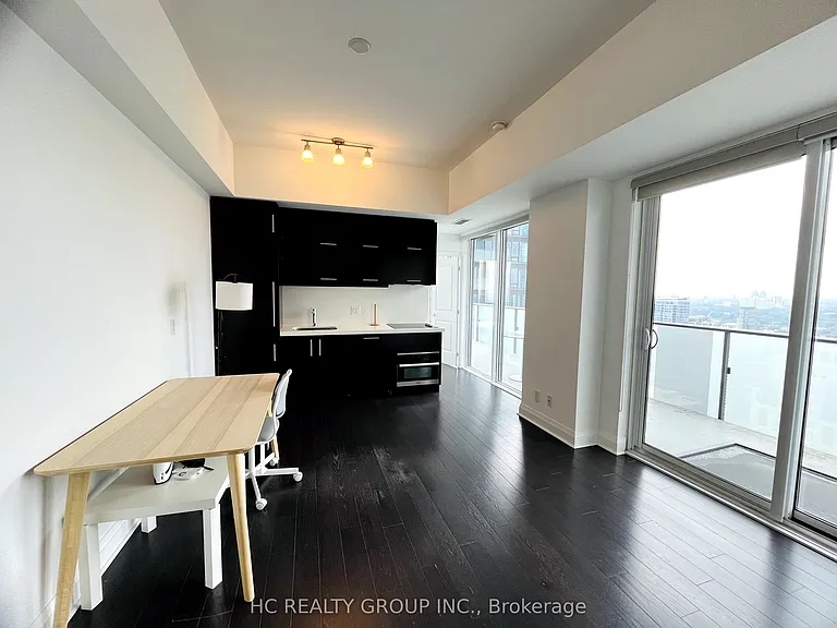 1080 Bay St #4406 — Photo 5