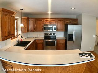 1105 NW Baytree Dr, Grain Valley, MO 64029