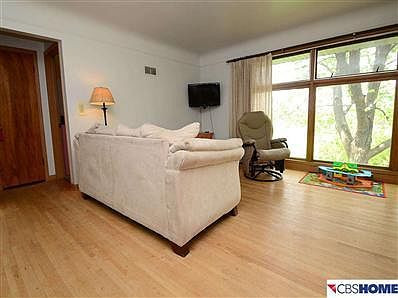 3rd image of 2520 S 43rd St