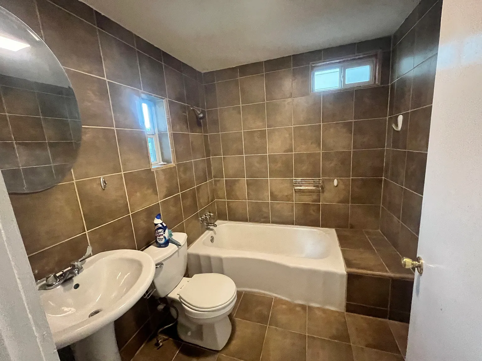 3 bed, 1274 sqft, $2,250 — Photo 4