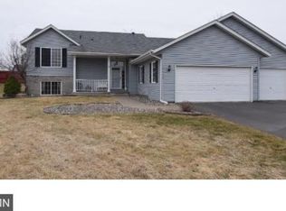 15660 Crocus Ct, Rosemount, MN 55068