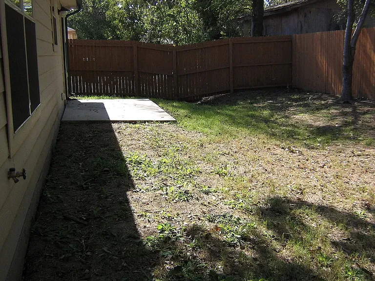 516 Tenison Ln — Photo 7