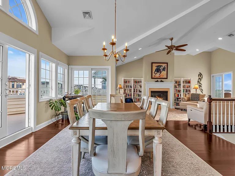 2 Tradewinds Ln — Photo 14