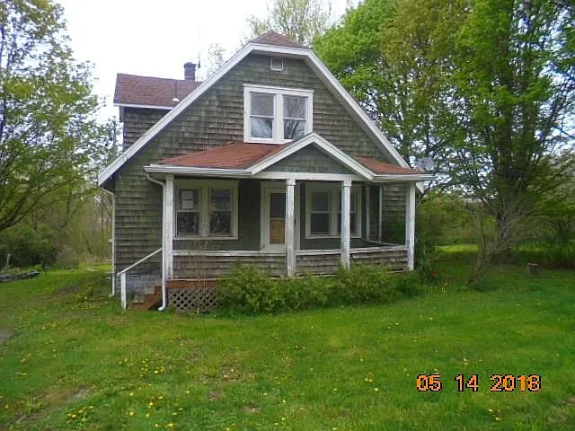 2020 Norcross Rd photo 1
