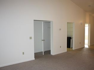 2067 Shady Oak Dr, Mount Joy, PA 17552