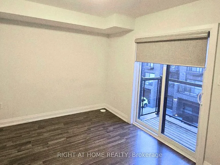 1758 Lawrence Ave W #1 — Photo 27