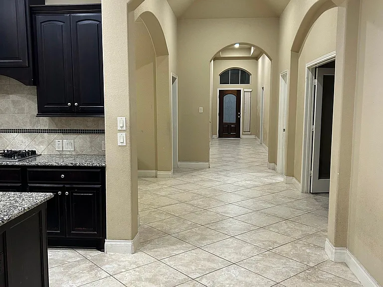 10310 Rouken Glen Ct — Photo 11