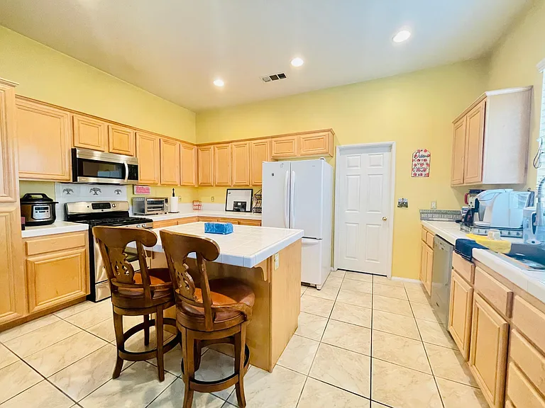 7863 Chablis Pl — Photo 11