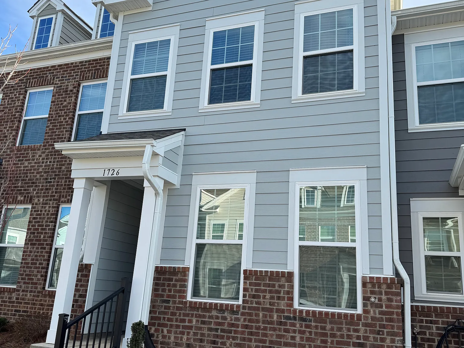 2 bed, 1568 sqft, $1,899 — Photo 2