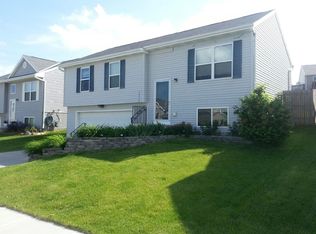 1751 N 207th St, Elkhorn, NE 68022