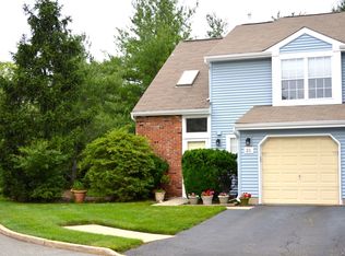 21 Avebury Pl, Somerset, NJ 08873