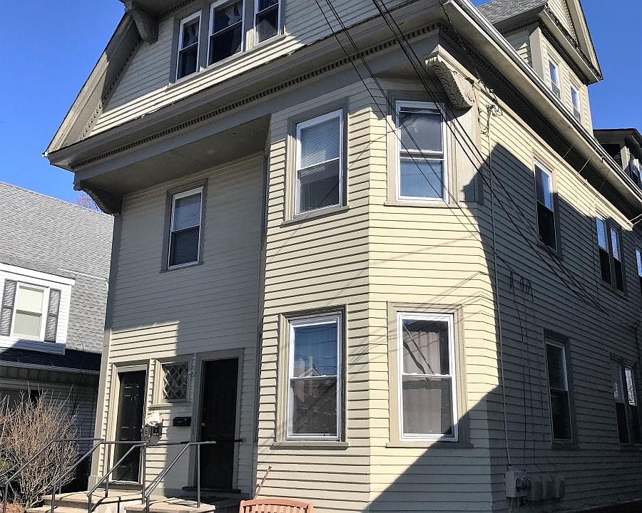 1st image of 493 Hope St #3rd