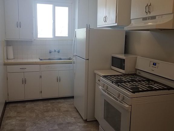 5th image of 727 Whipple Ave APT 2