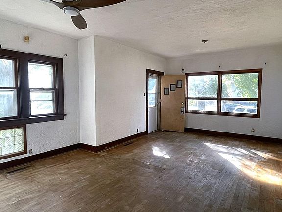 5th image of 6613 Marshall Ave