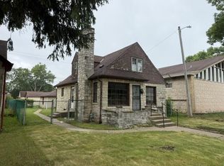2421 W Hampton AVENUE, Milwaukee, WI 53209