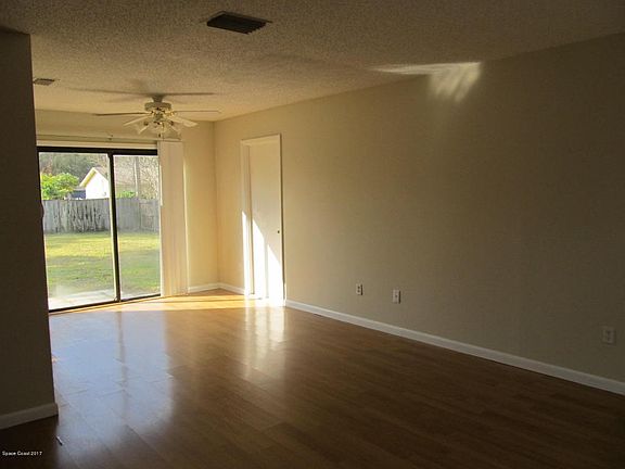 3rd image of 926 Zamora St SE