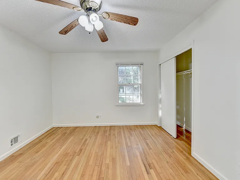 2628 Whitehurst Dr NE — Photo 18