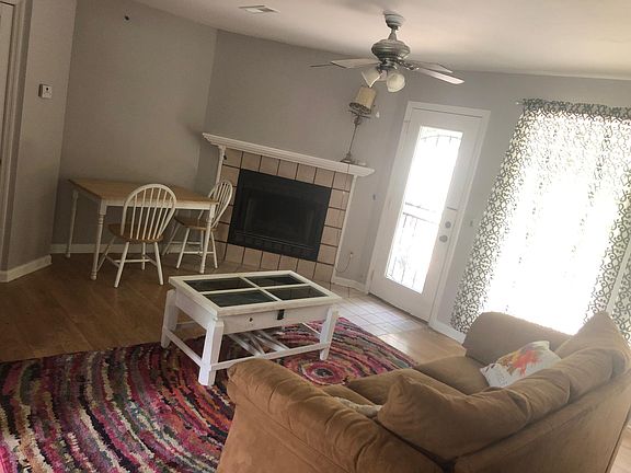 3rd image of 3833 North Ter APT B
