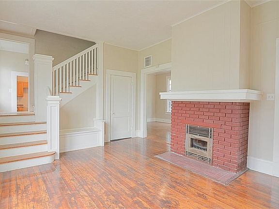 3rd image of 1522 Homan Ave