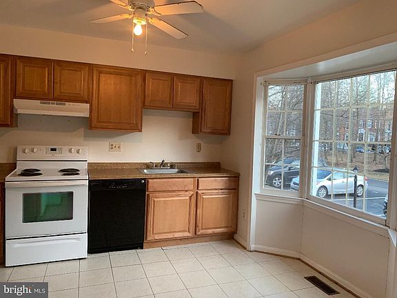 2nd image of 4456 Starling Ct