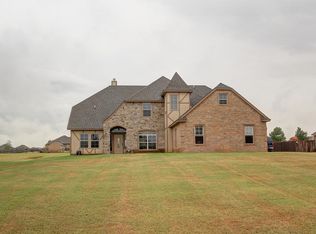 3676 Stonebrook Dr, Norman, OK 73072