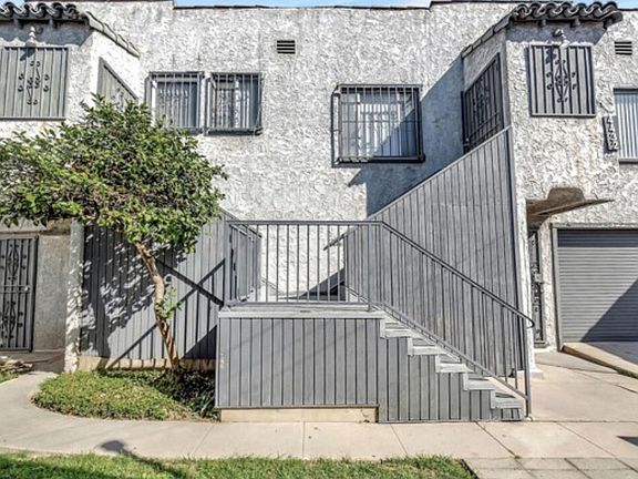 2nd image of 4430 Arlington Ave