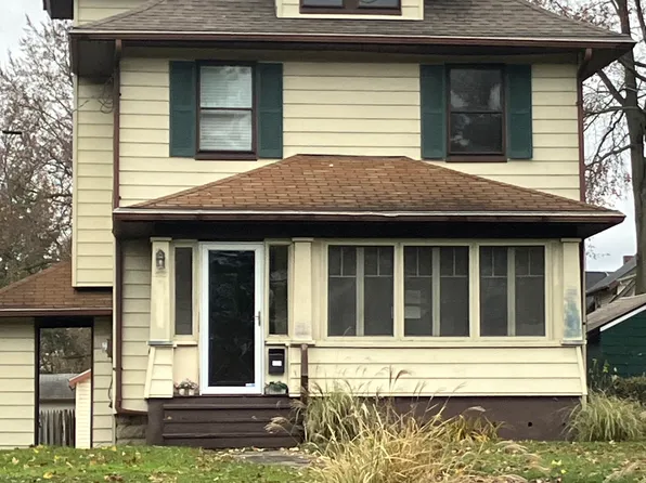 373 Norton Ave, Barberton, OH 44203