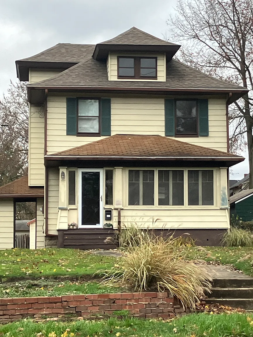 373 Norton Ave photo 1