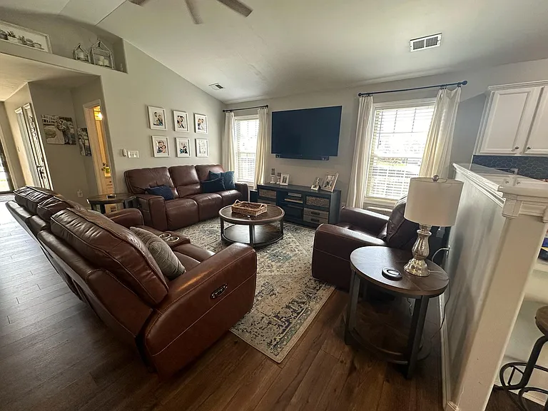 2205 Pokeberry Park — Photo 6