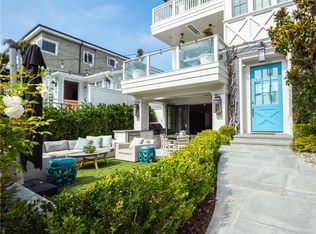 337 7th St, Manhattan Beach, CA 90266