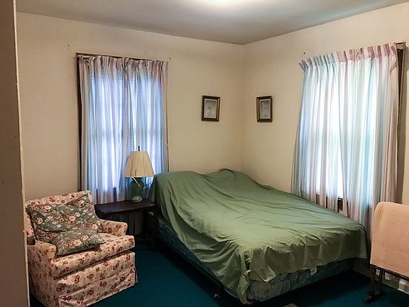 5th image of 312 Laurie Dr