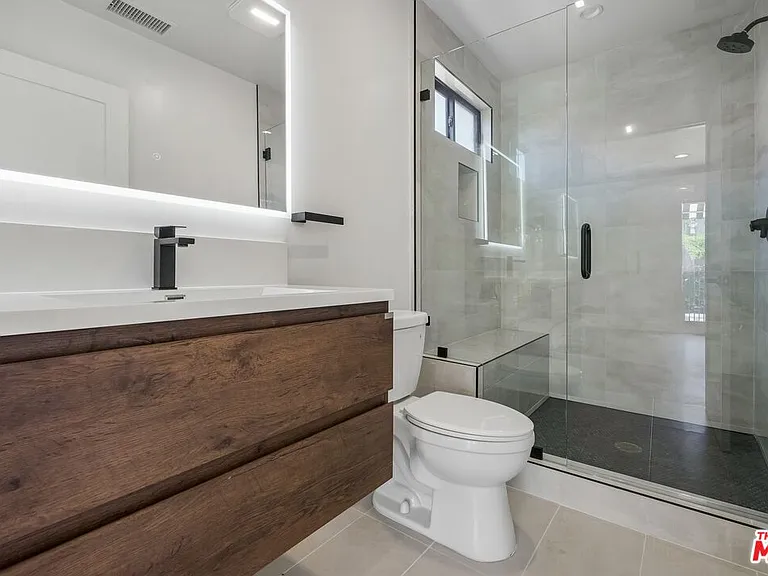 6521 Homewood Ave — Photo 11