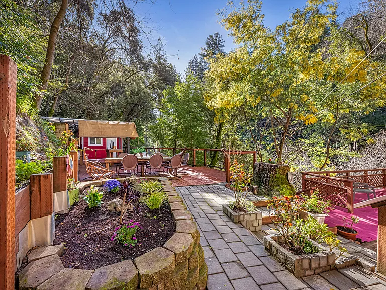 19495 Beardsley Rd — Photo 47