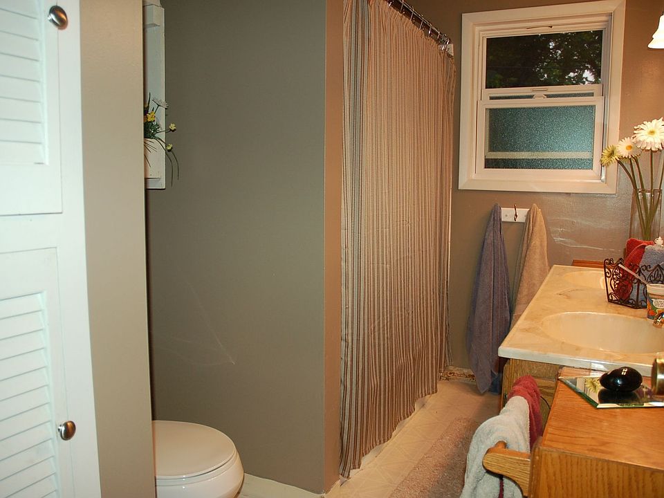 upstairs bathroom