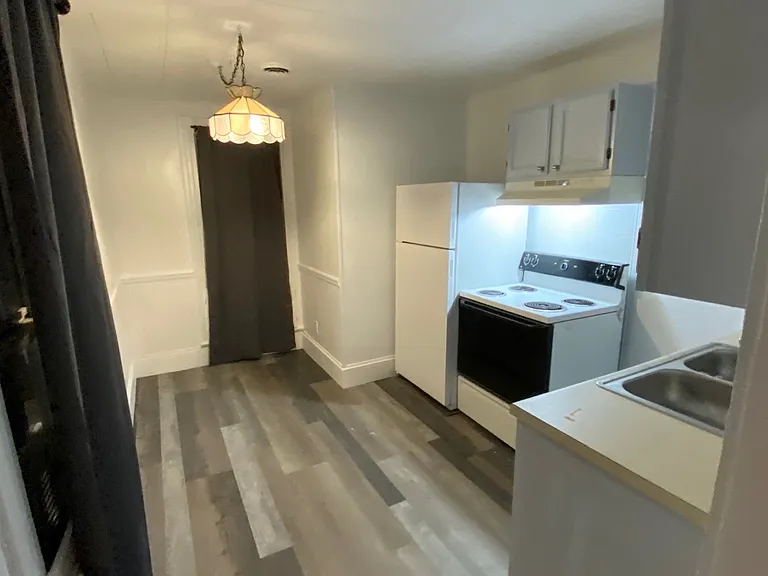 800 S Noland Rd — Photo 5