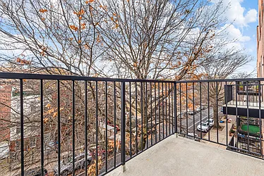 Rented by Rennit Inc.