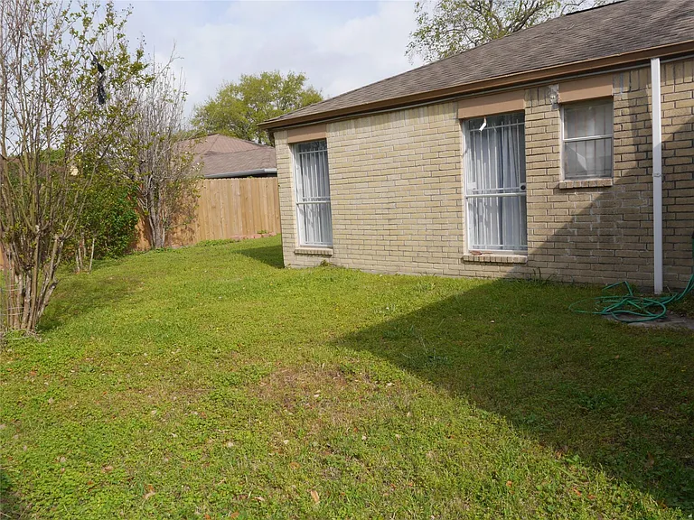 7410 Canasta Ln — Photo 31
